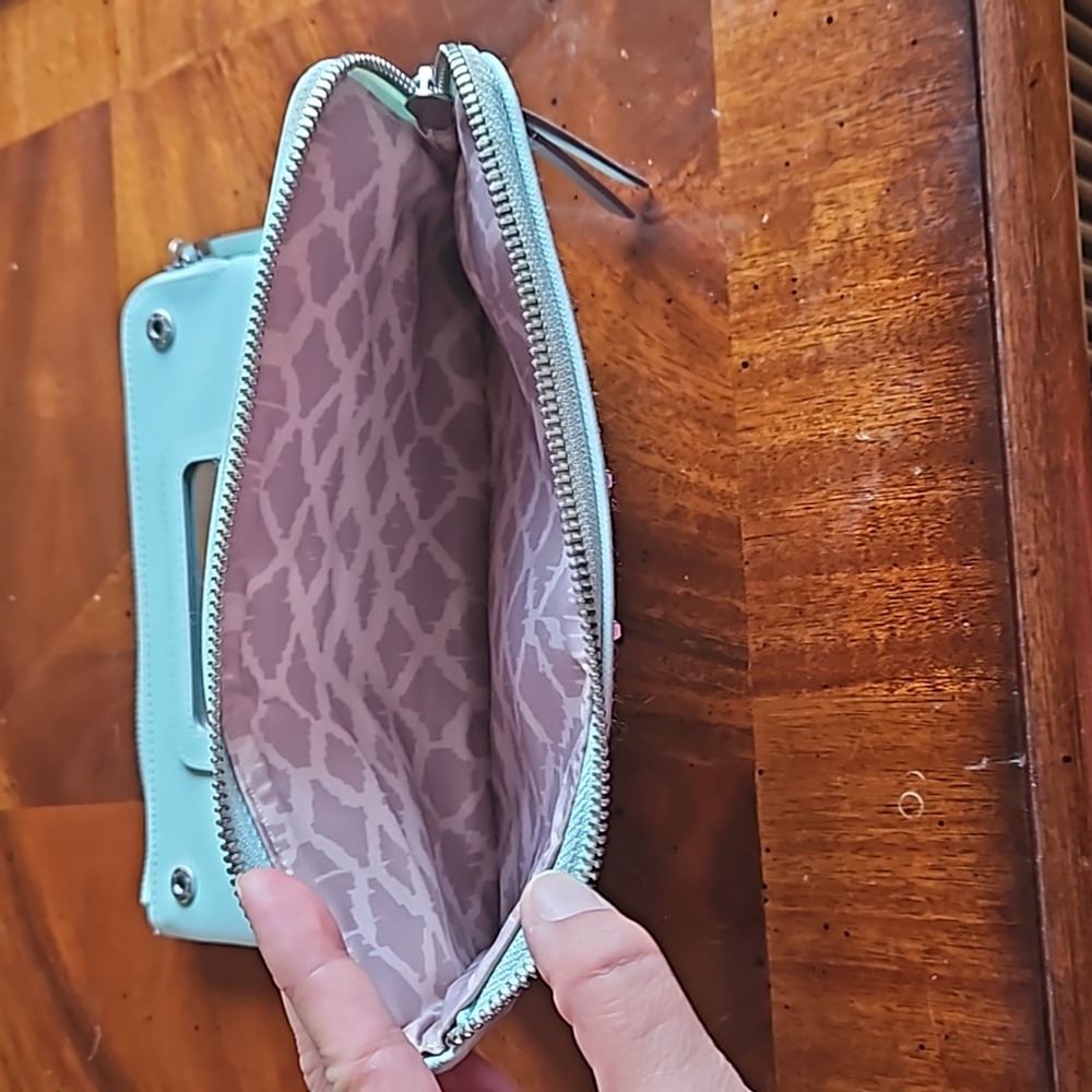 Stella & Dot Mint Green clutch - Picture 6 of 8